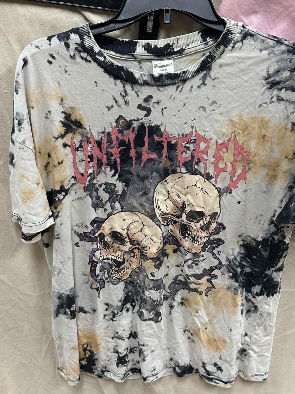 Alt skull unfiltered graphic tie dye t shirt. Adult Size small.